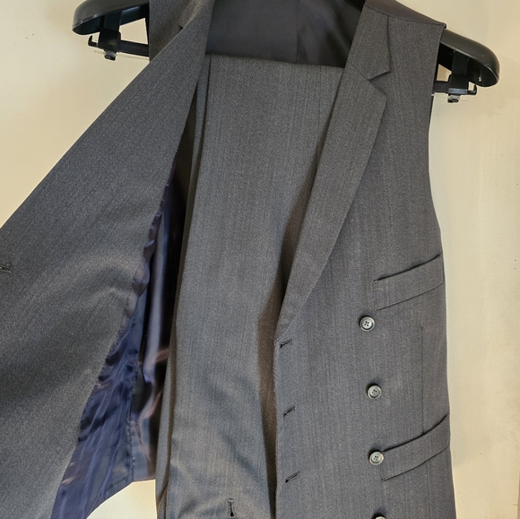 Indochino 3-Piece Charcoal Gray Custom Suit Jacket Vest Pants 36S Slim Fit